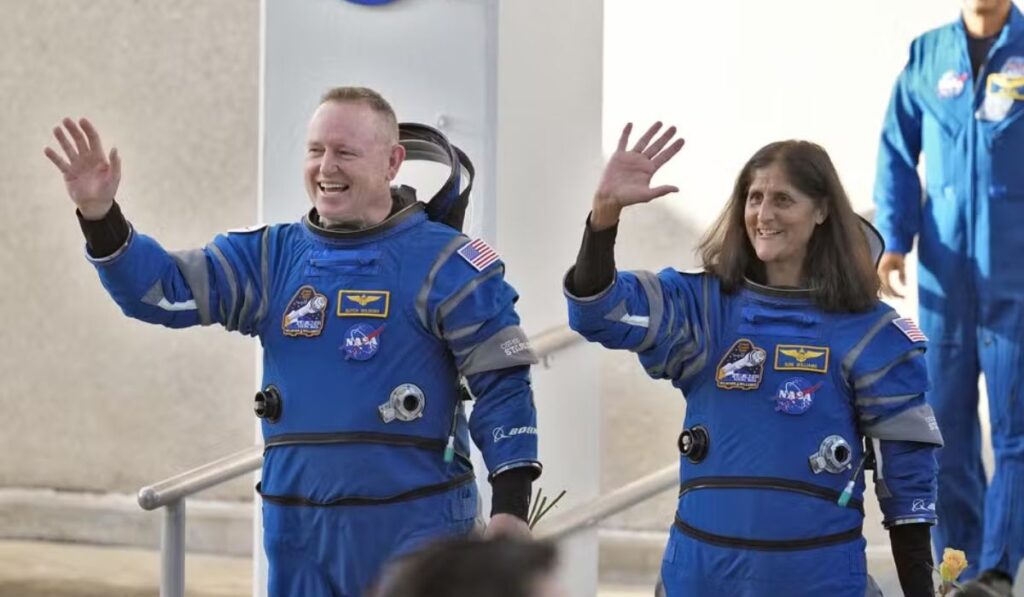 Drama espacial: Astronautas da NASA presos na ISS podem ficar em órbita até abril após novo atraso na missão